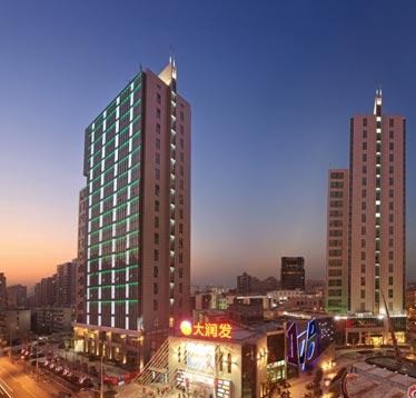 創(chuàng)意108廣場(chǎng)